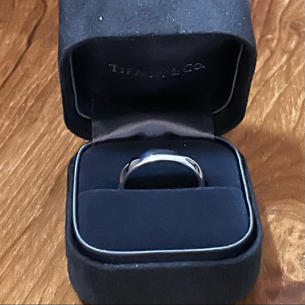 Men’s Classic Tiffany & Co. Platinum Wedding Band
